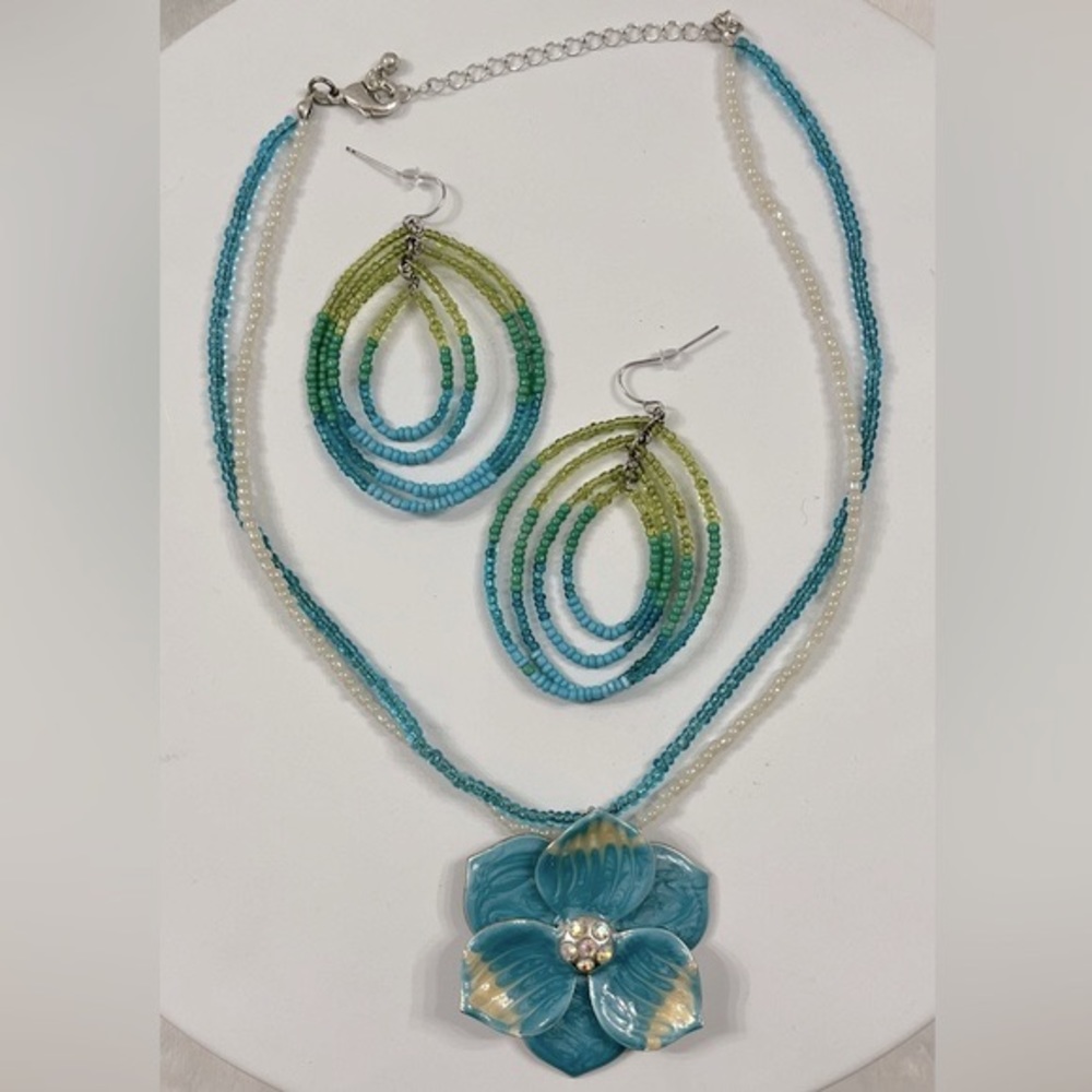 Beaded Necklace & Earring Set